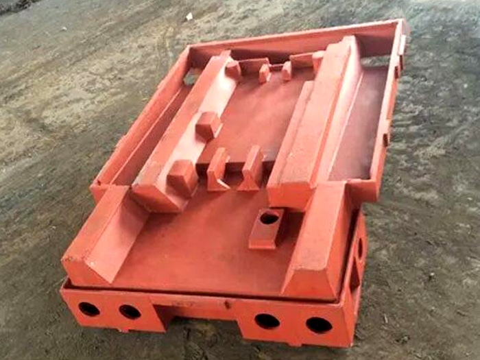 <a href='/jczj.html'>大型鑄鐵件</a>，大型鑄鋼件，機(jī)床鑄件